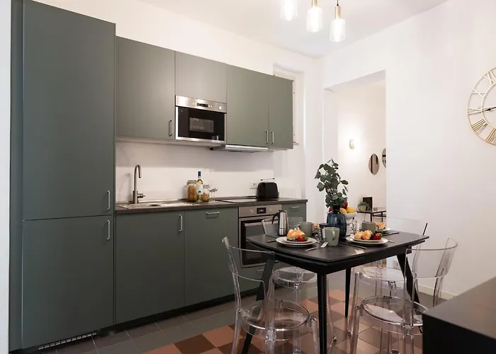 The Rent - Large A Few Steps From The Trevi Fountain Appartement Rome